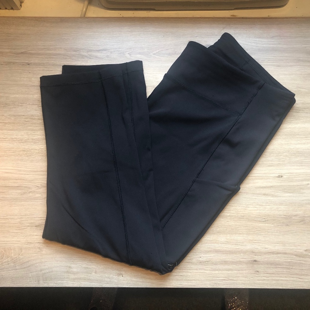 Lululemon crops